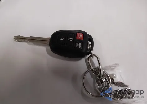 2016 Toyota Corolla S Plus z USA, uszkodzony, nr VIN 2T1BURHE6GC700770